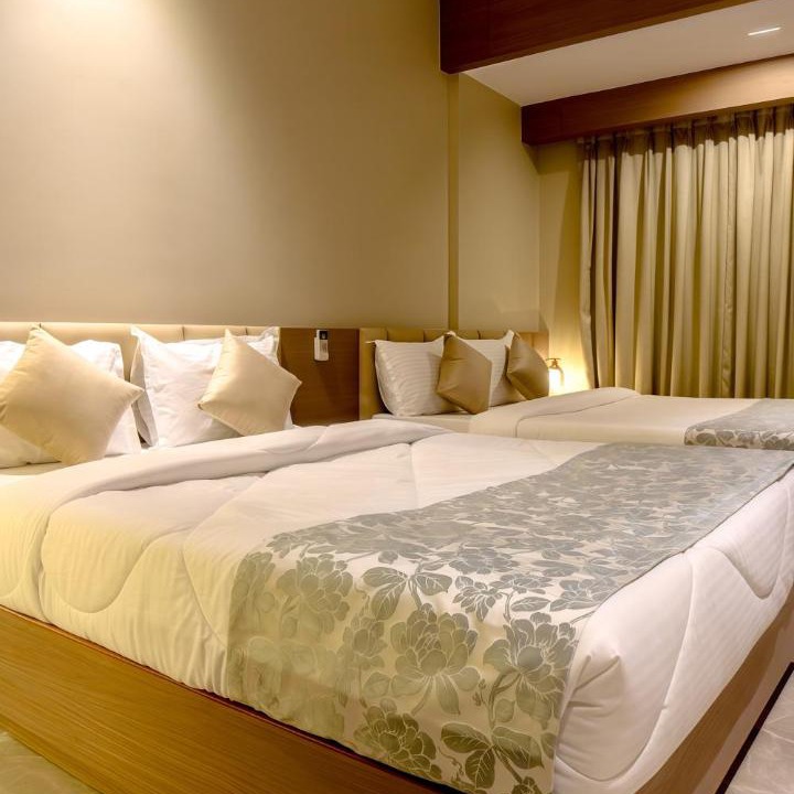 Photo of Bedroom in Prabhadevi