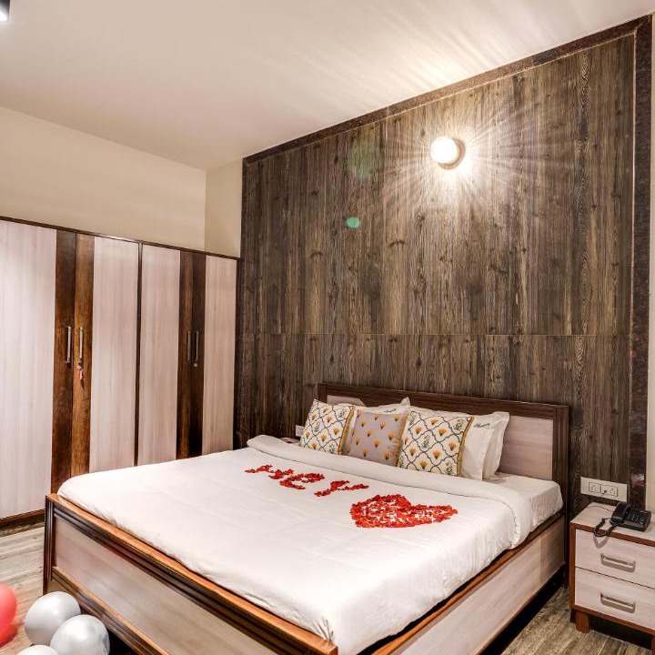 Photo of Bedroom in Denkanikota
