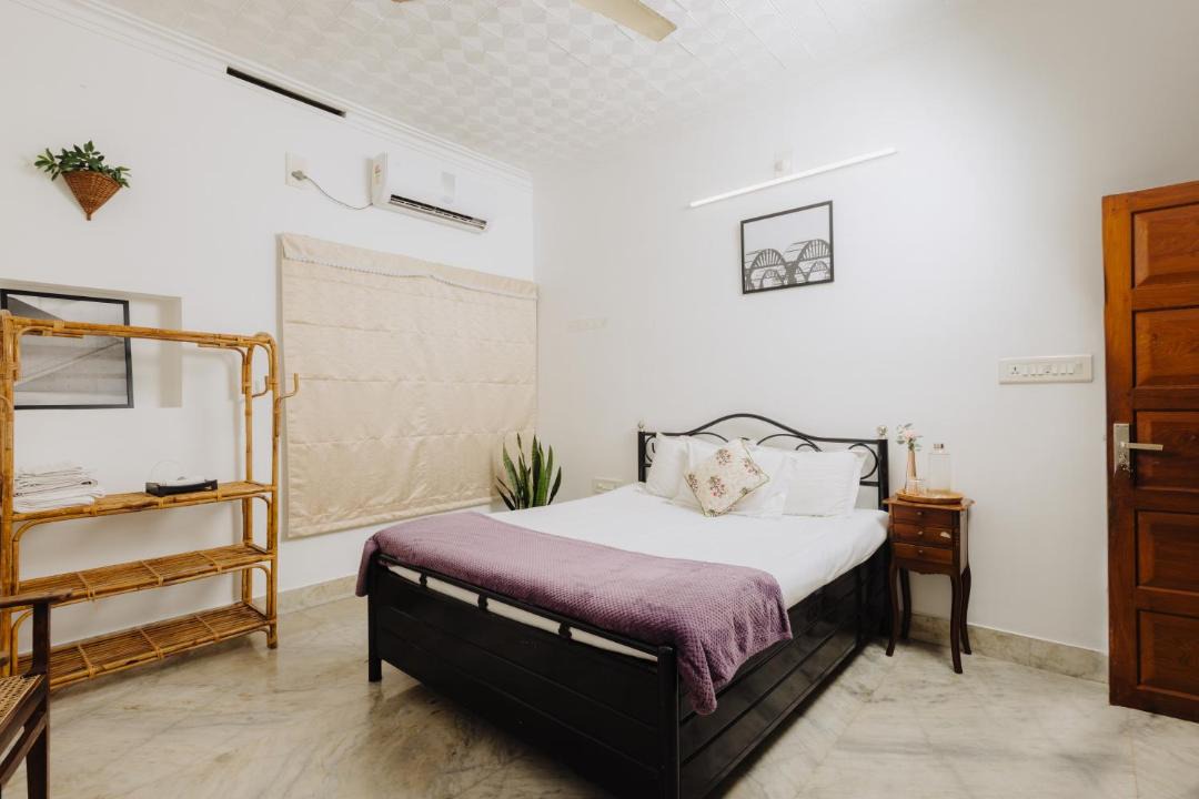 Photo of Bedroom in Kaloor