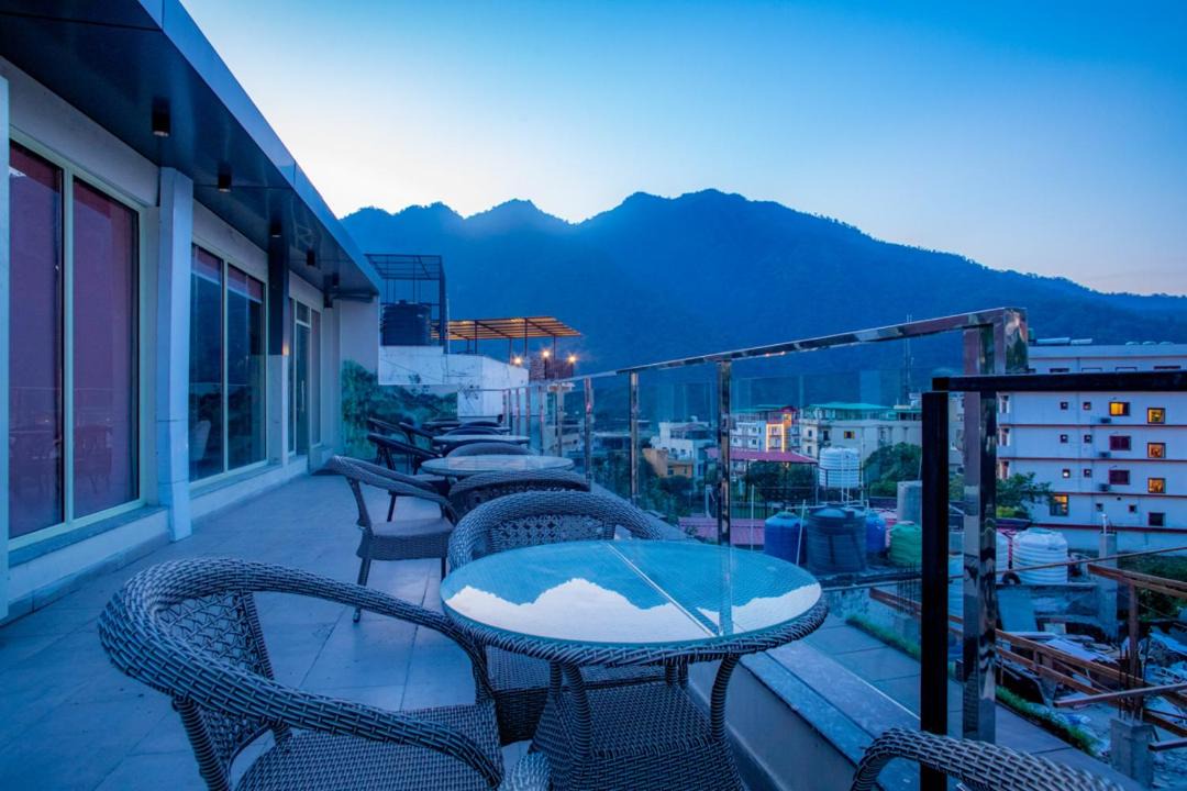 Photo of Patio Balcony in Devaprayag