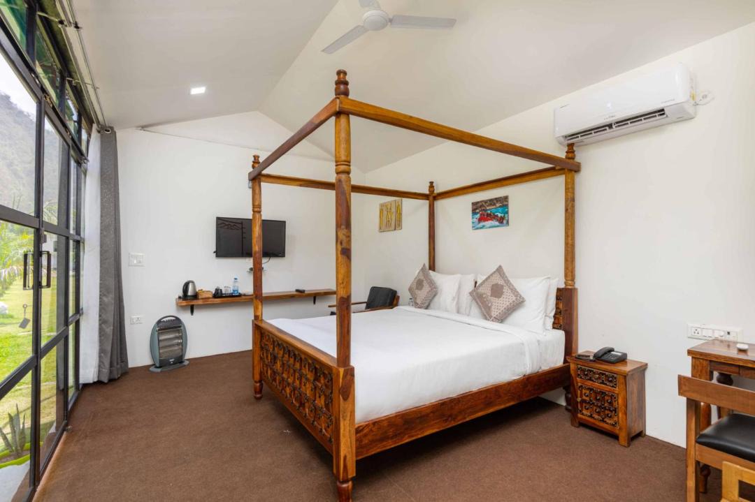 Photo of Bedroom in Paliyal Gaon