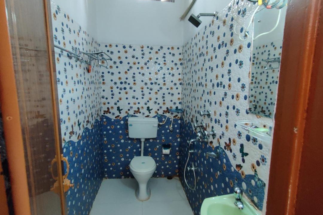 Photo of Bathroom in Neora