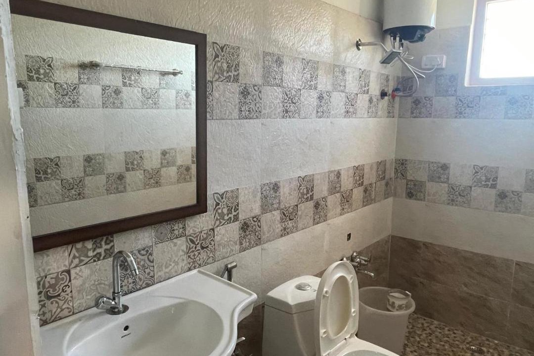 Photo of Bathroom in Ooty