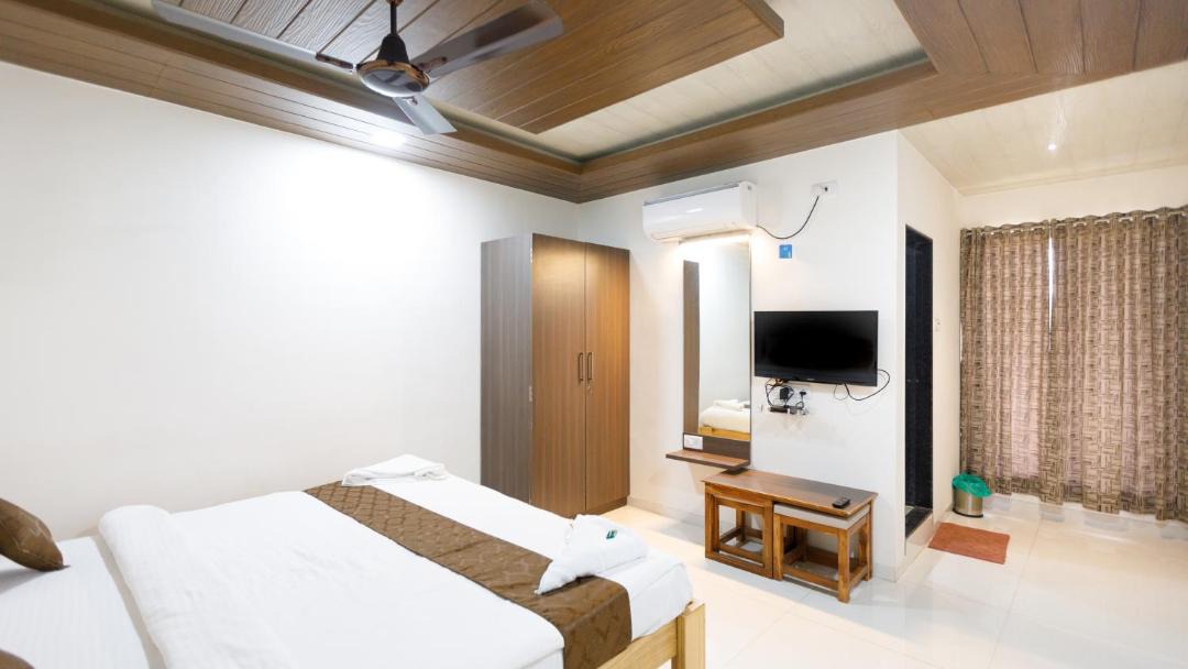 Photo of Bedroom in Mahabaleshwar