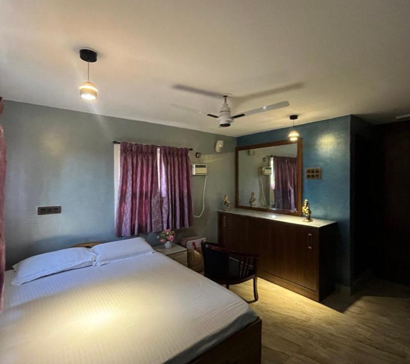 Photo of Bedroom in Mahabalipuram Beach