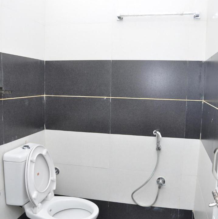 Photo of Bathroom in Thousand Lights