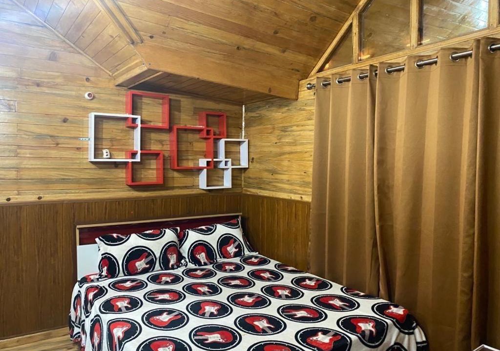 Photo of Bedroom in Pauri