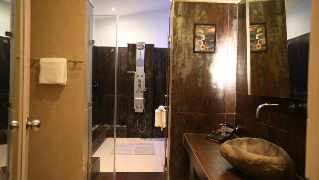 Photo of Bathroom in Jakh