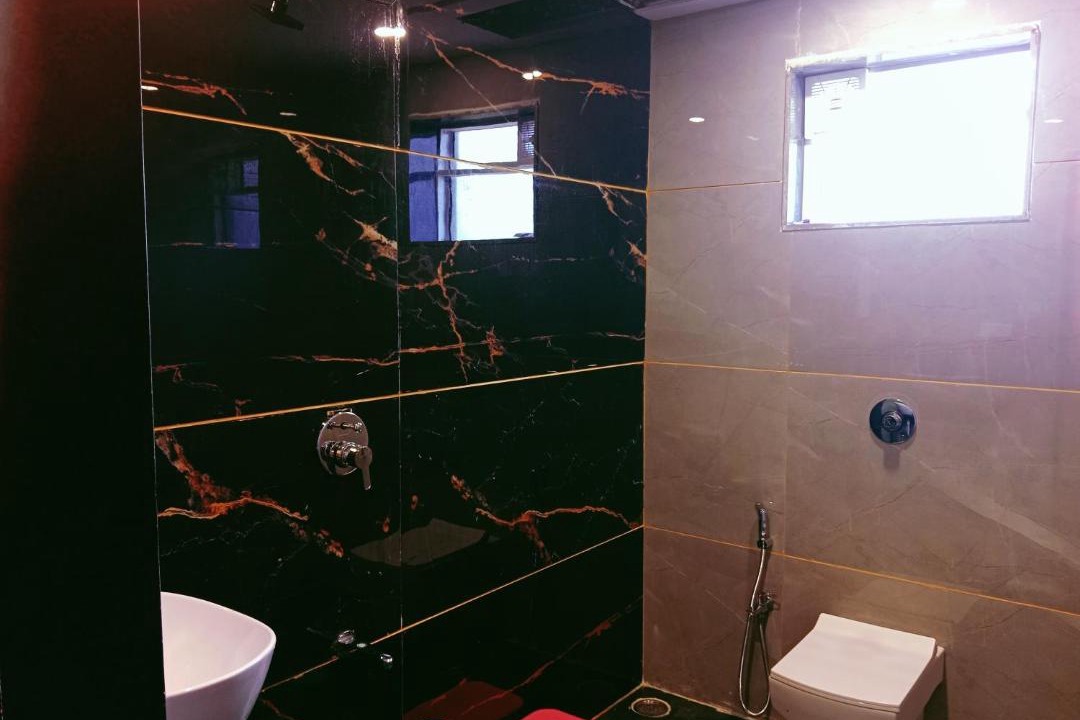 Photo of Bathroom in Mahabaleshwar