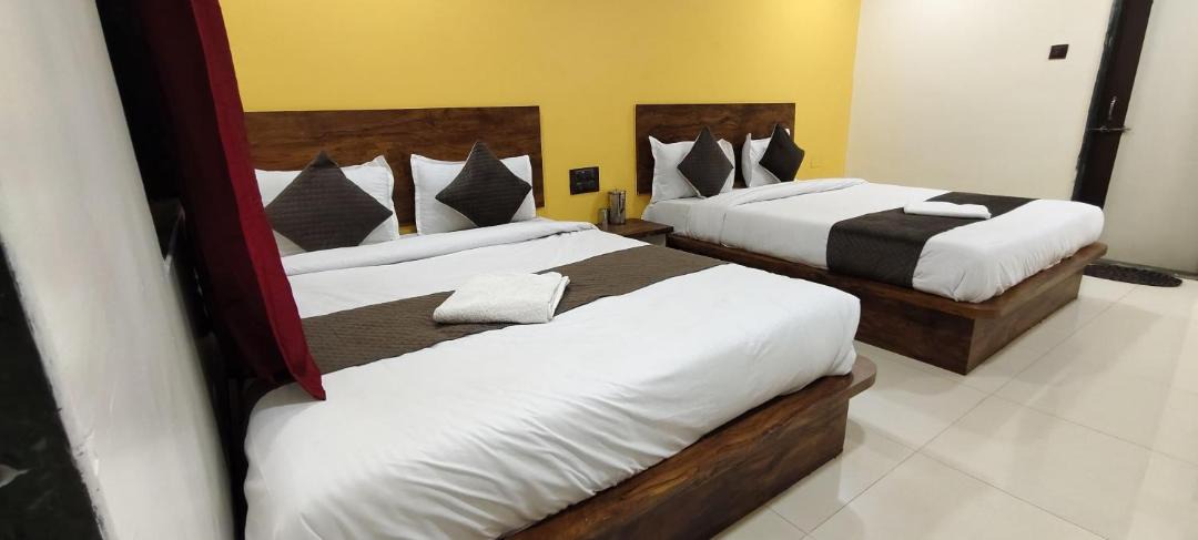 Photo of Bedroom in Mahabaleshwar