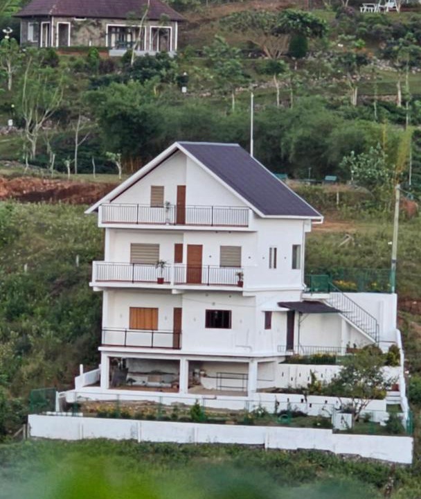 Photo of Buildings in Peermade