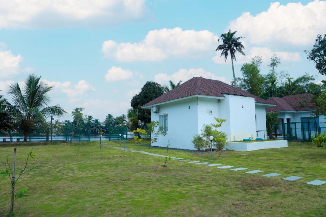 Photo of Others in Mankombu