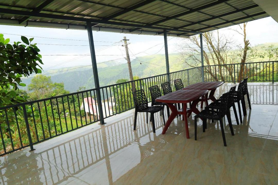 Photo of Patio Balcony in Vagamon