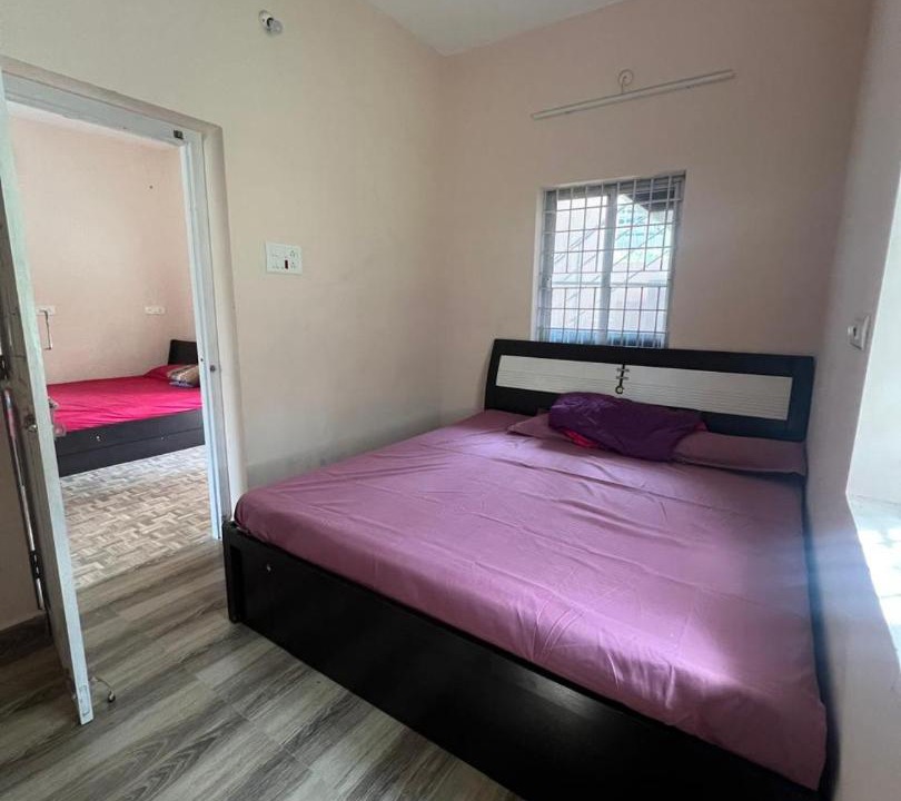 Photo of Bedroom in Tiruvettipuram