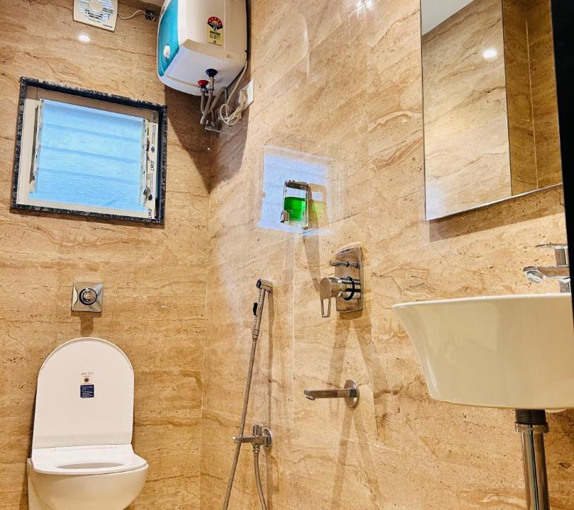 Photo of Bathroom in Chinar Park