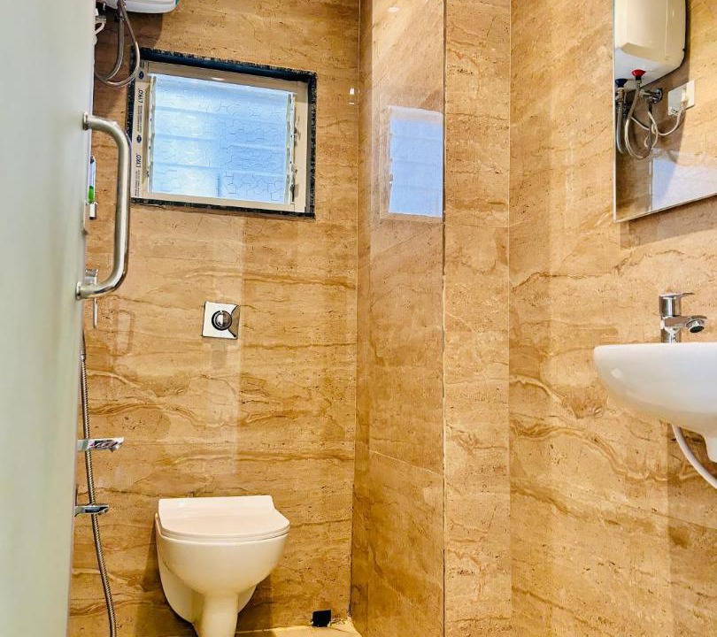 Photo of Bathroom in Chinar Park