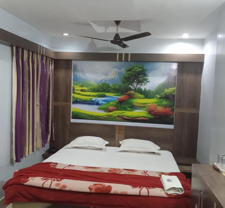 Photo of Bedroom in Tarapith