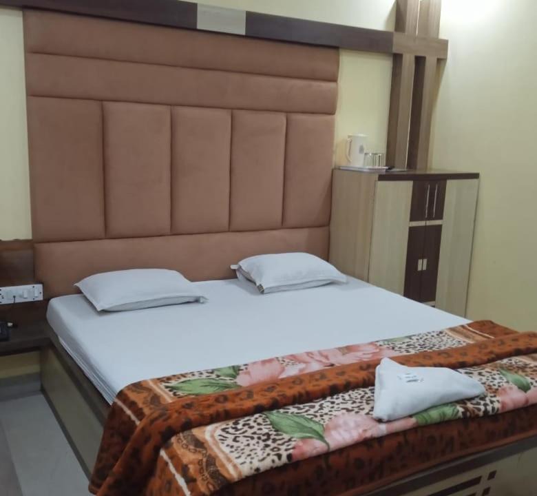 Photo of Bedroom in Tarapith