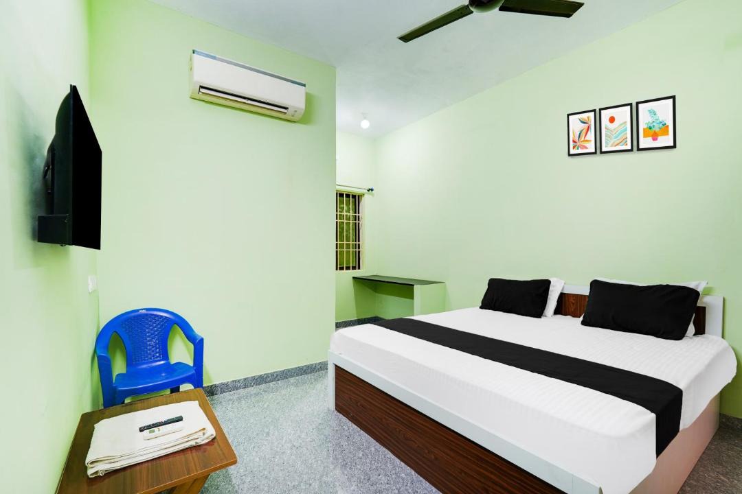 Photo of Bedroom in Ganapathichettikulam