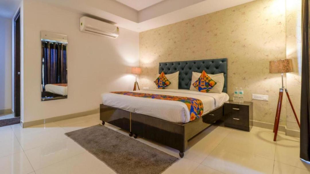 Photo of Bedroom in DLF Phase 5