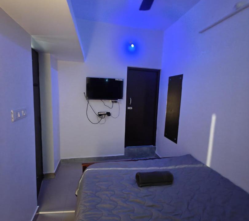 Photo of Bedroom in Mahabalipuram Beach