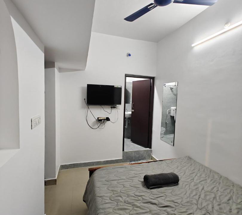 Photo of Bedroom in Mahabalipuram Beach