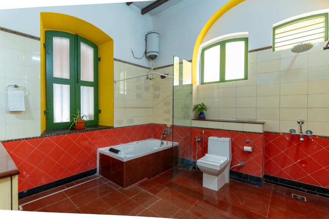 Photo of Bathroom in White Town