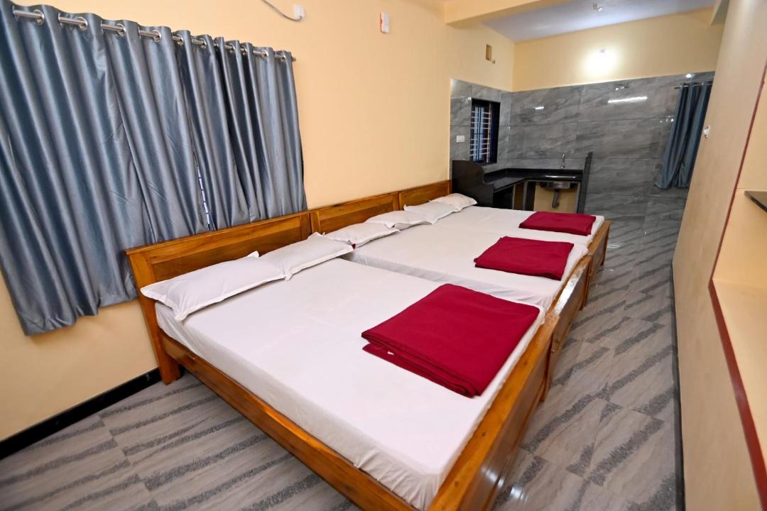 Photo of Bedroom in Murudeshwara