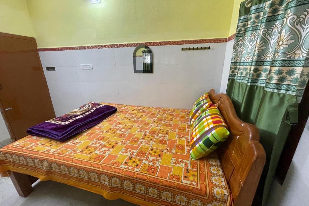 Photo of Bedroom in Mayapur