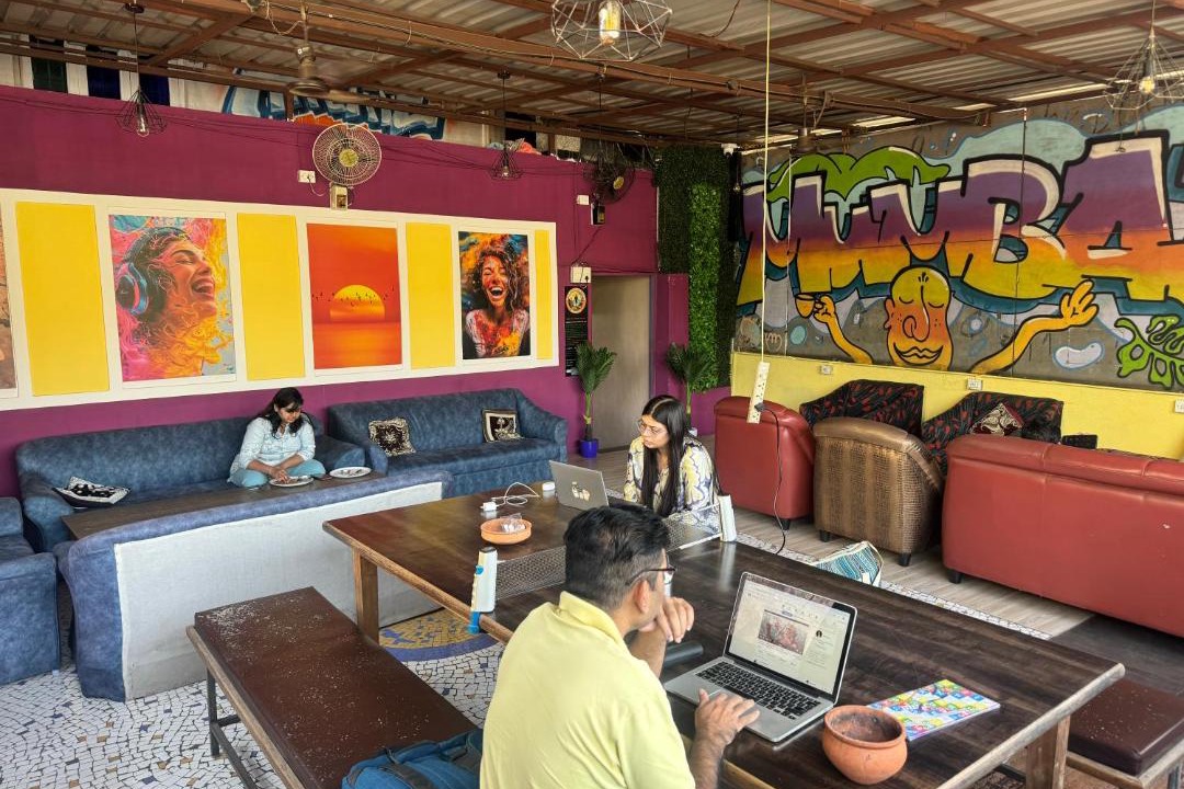 Photo of Livingroom in J B Nagar