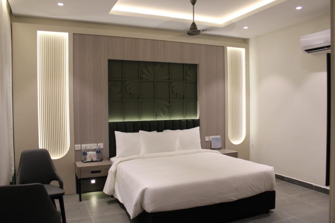 Photo of Bedroom in Thirukazhukundram