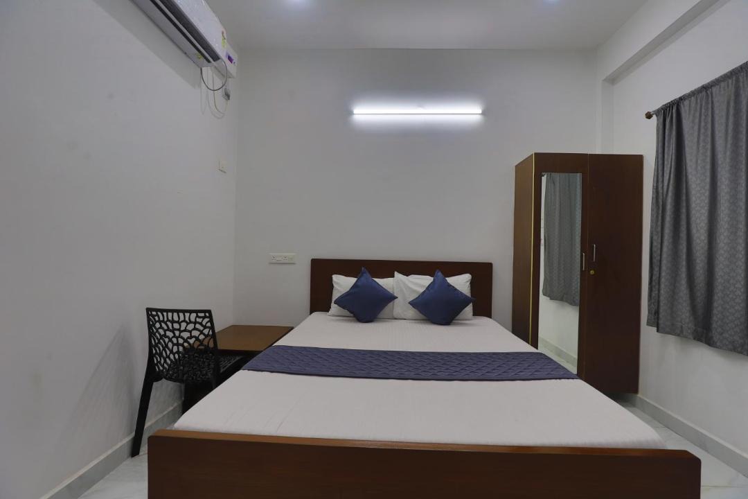 Photo of Bedroom in Nanganallur