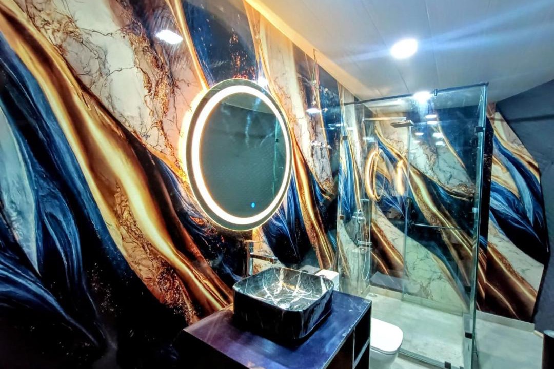 Photo of Bathroom in Lansdowne