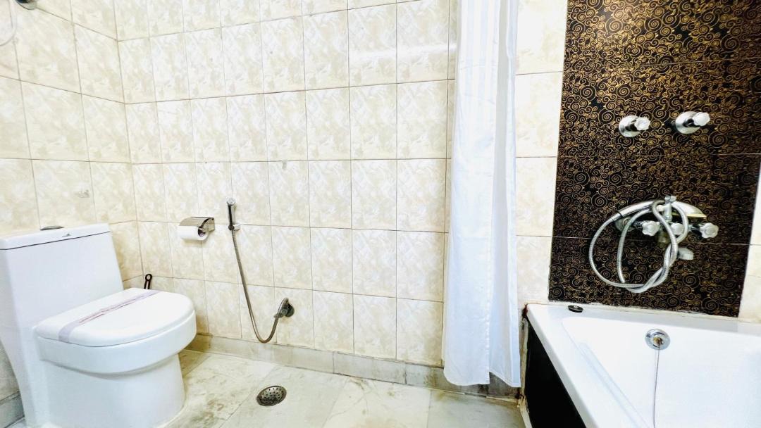 Photo of Bathroom in Defence Colony