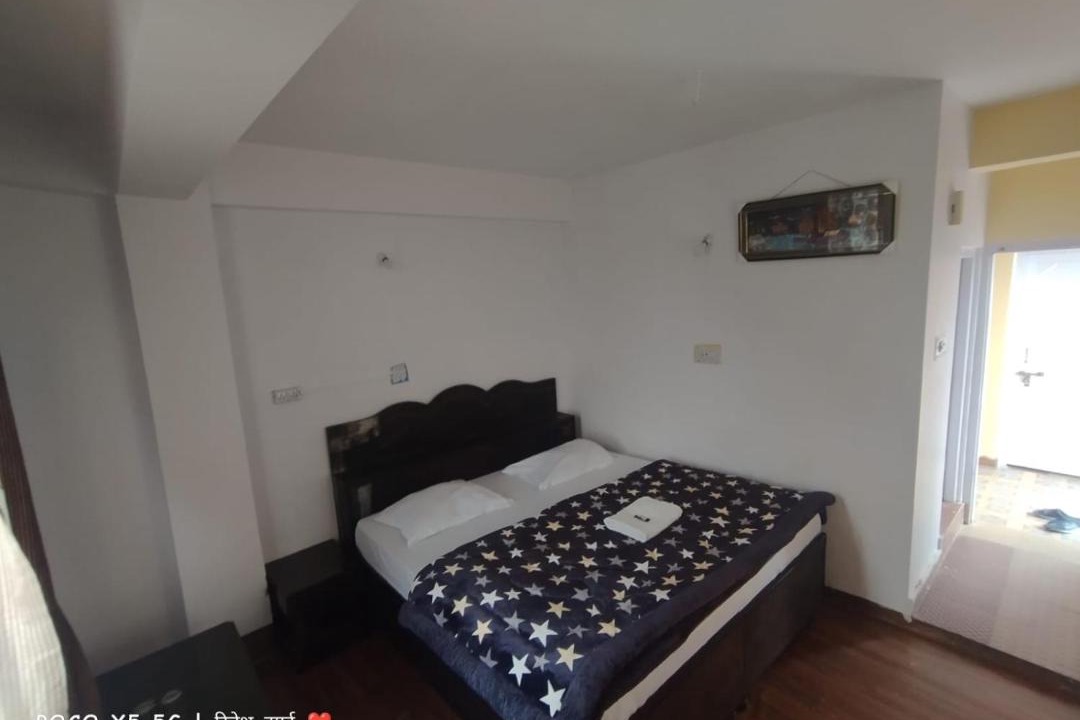Photo of Bedroom in Sarahan