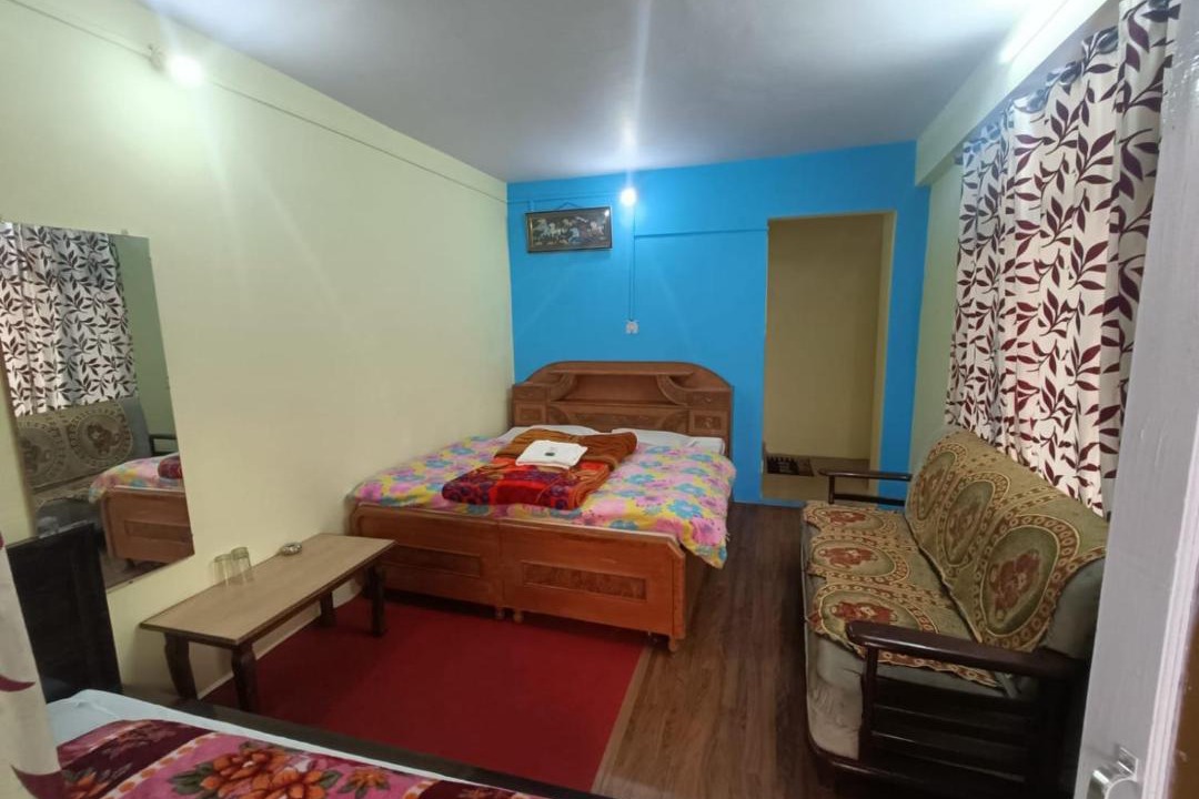 Photo of Bedroom in Sarahan