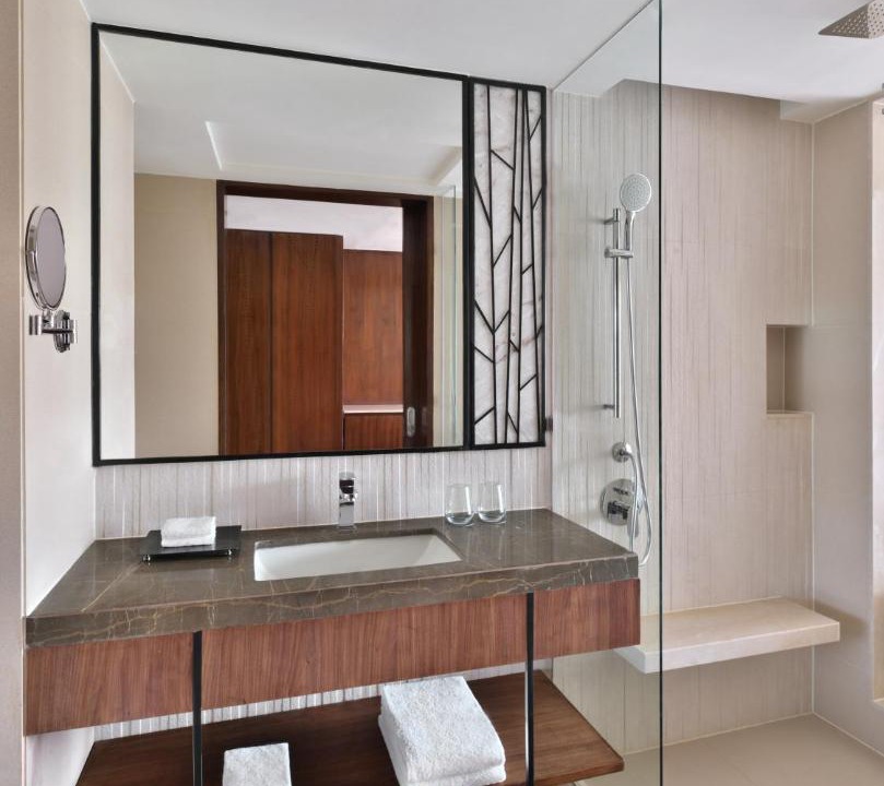 Photo of Bathroom in Mahabaleshwar