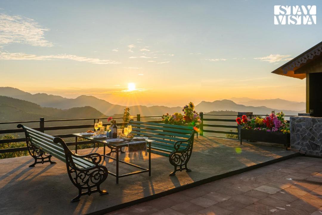 Photo of Patio Balcony in Tehri Range