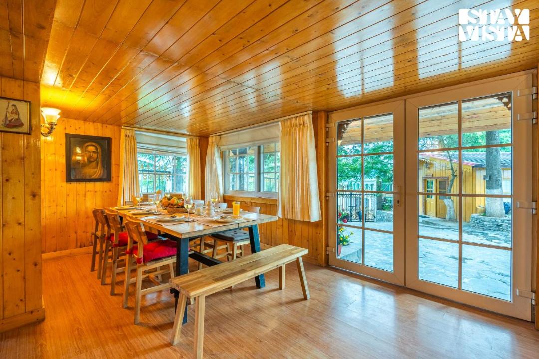Photo of Livingroom in Tehri Range