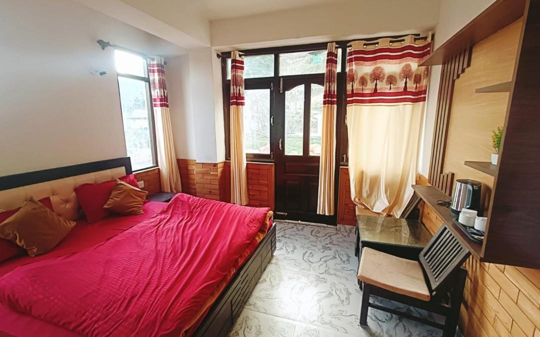 Photo of Bedroom in Kumharsain