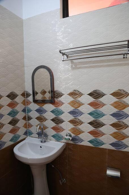 Photo of Bathroom in Tapovan
