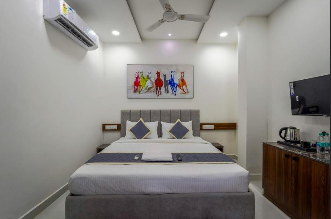 Photo of Bedroom in Royapettah