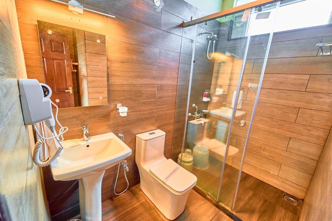 Photo of Bathroom in Ooty