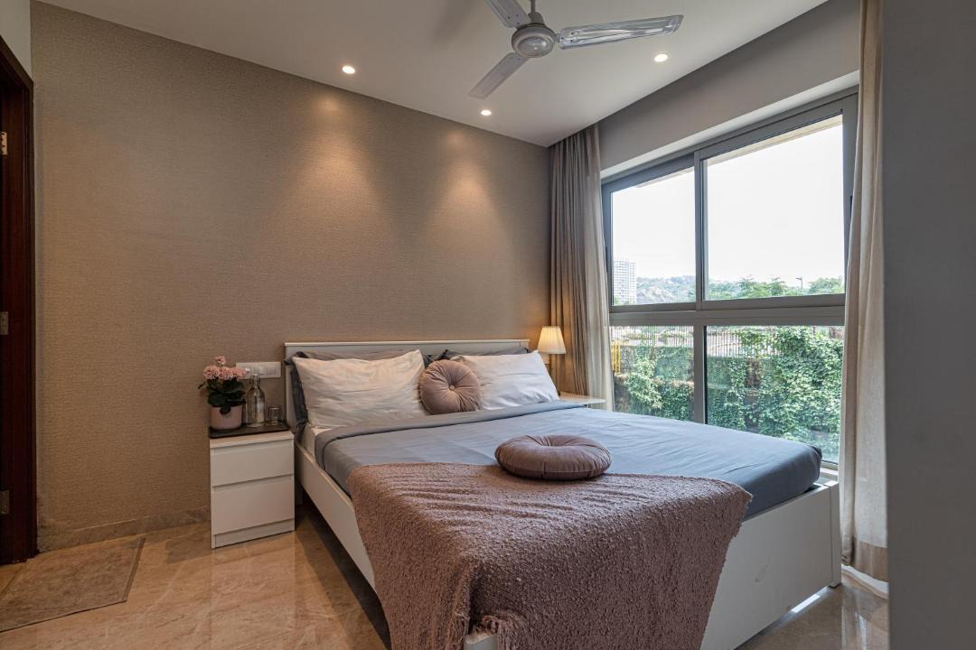 Photo of Bedroom in Hiranandani Gardens