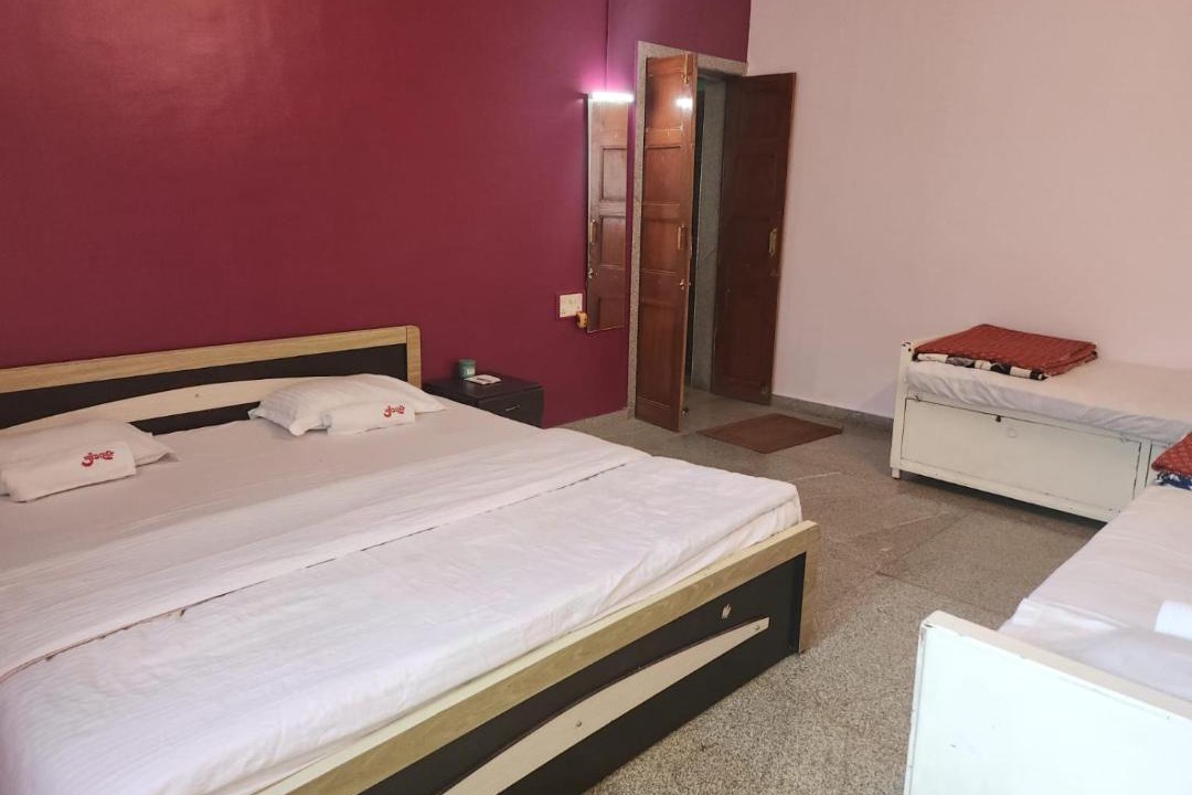 Photo of Bedroom in Mahabaleshwar