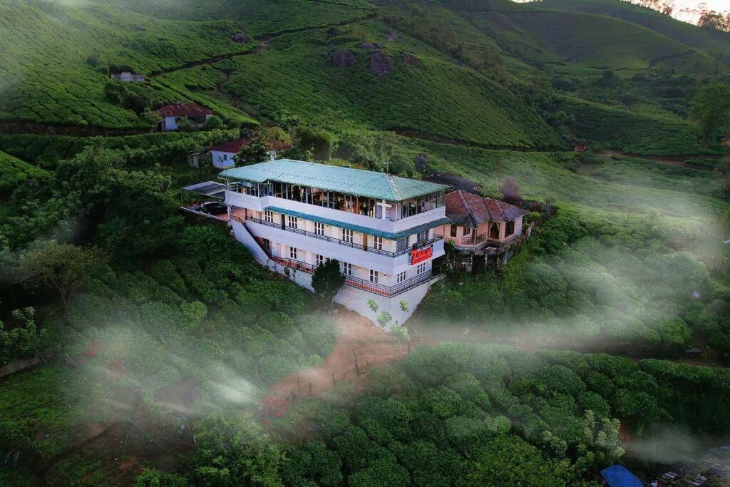 Photo of Others in Kannan Devan Hills