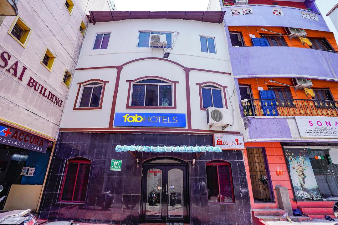 Photo of Buildings in Royapettah