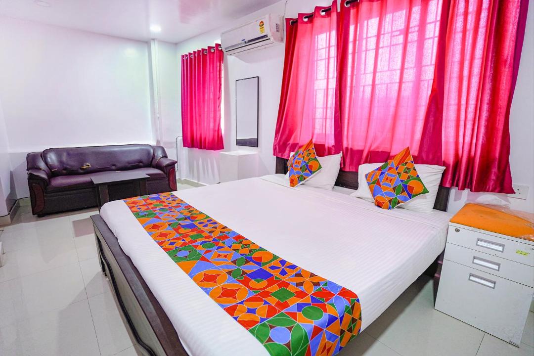 Photo of Bedroom in Royapettah