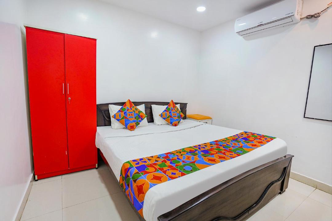 Photo of Bedroom in Royapettah