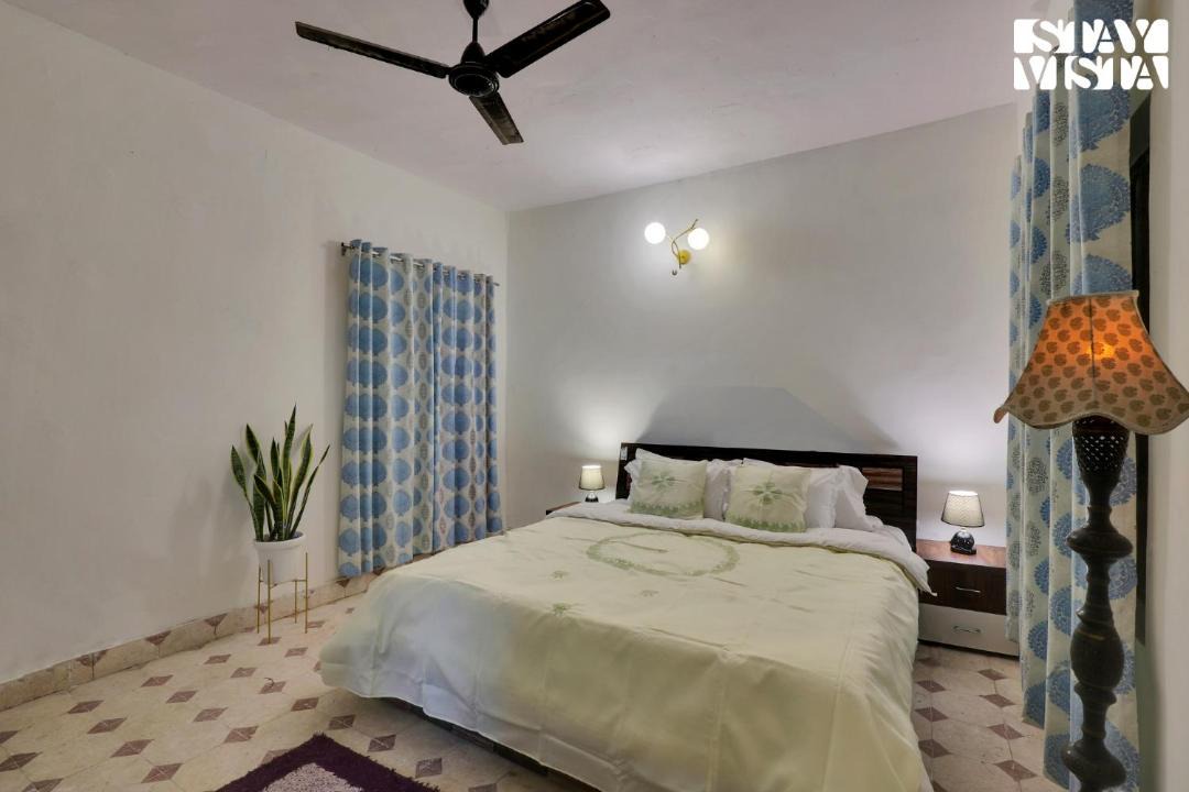 Photo of Bedroom in Bhopal